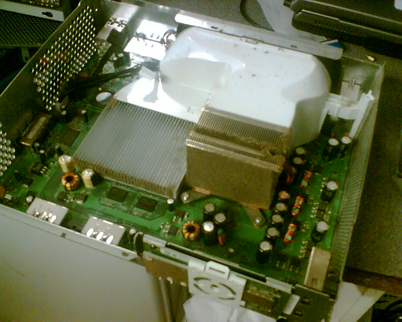 Inside of Suffur's XBOX 360